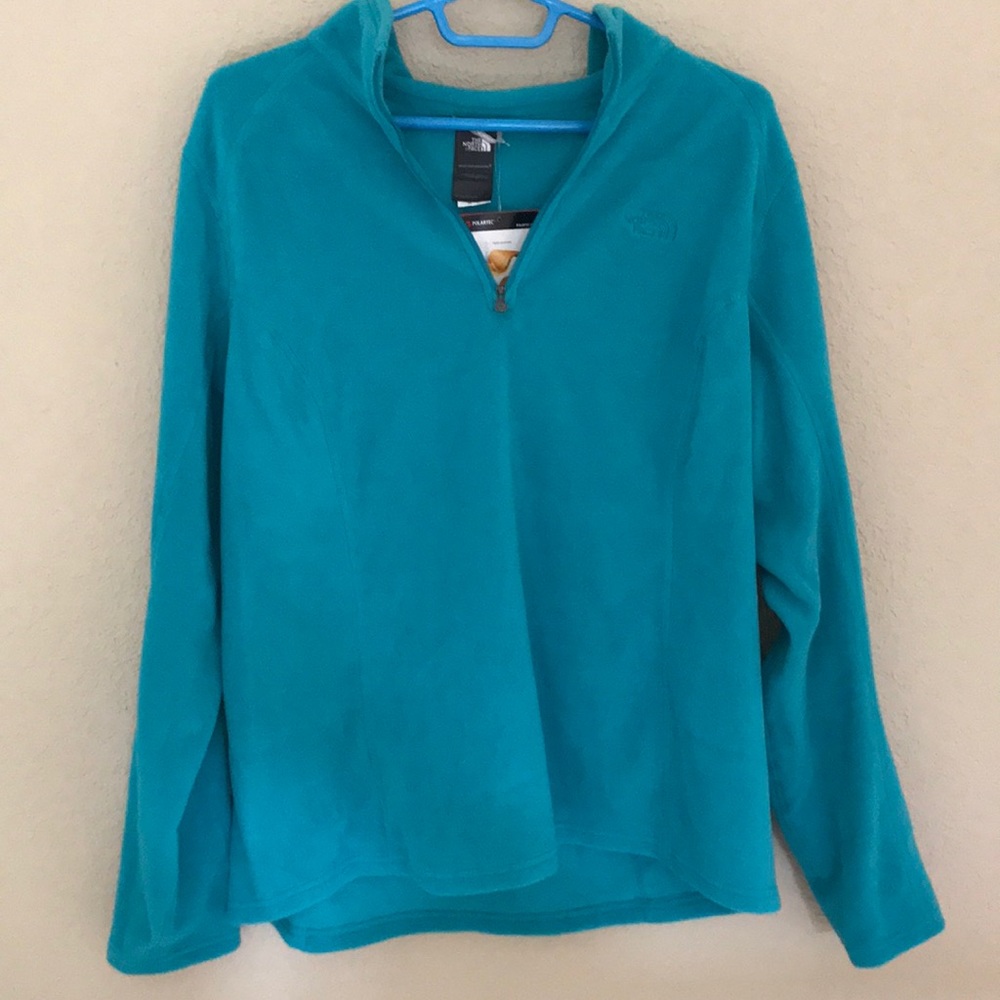 NWT North Face quarter zip